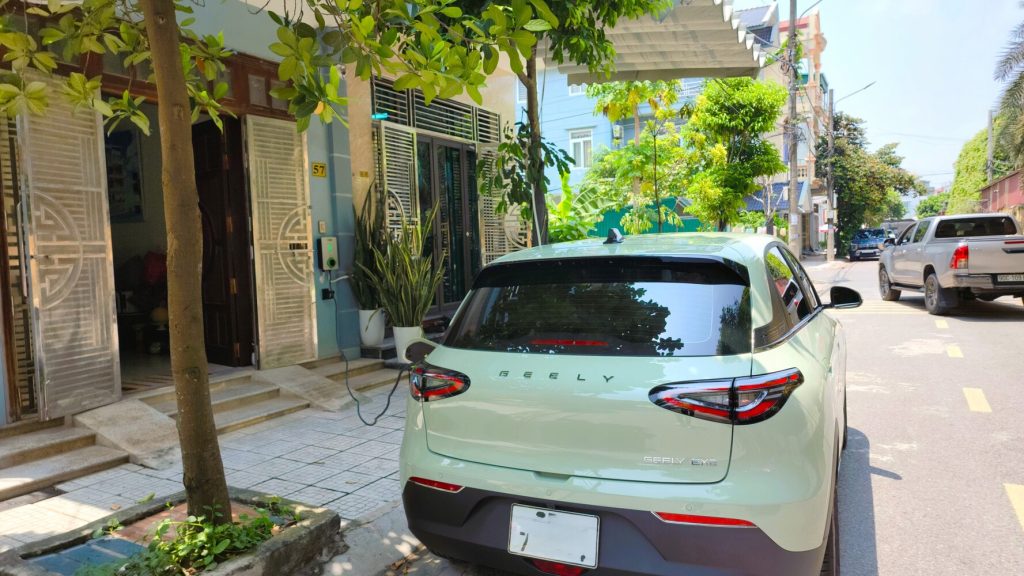 Sạc AC 7kW Cho Xe Geely Tại Hà Nam Lắp Đặt Hoàn Thiện